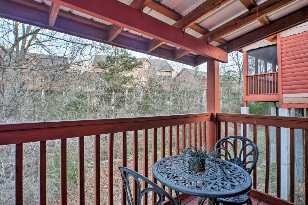 Cabin-Style Studio Right Off The Branson Strip! 아파트 외부 사진